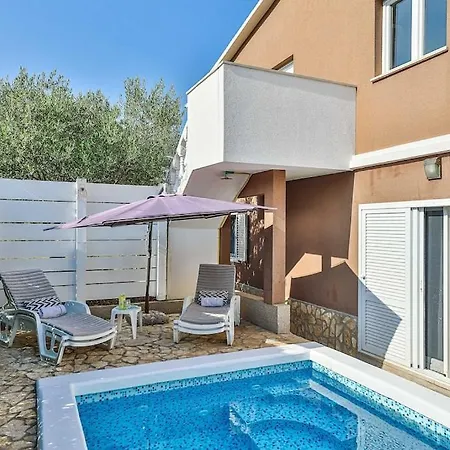 Pasko With Private Pool * Kaštel Novi